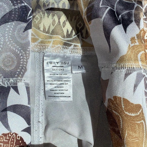 Emily Hsu gold pineapple print leggings - Picture 5 of 6